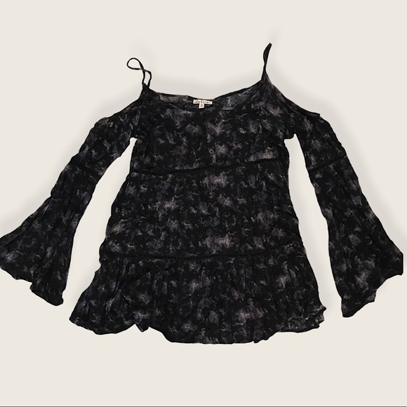 American Eagle Tie-Dye Black/Grey Casual Cold Shoulder Long Sleeve  Button UpTop - Picture 1 of 5